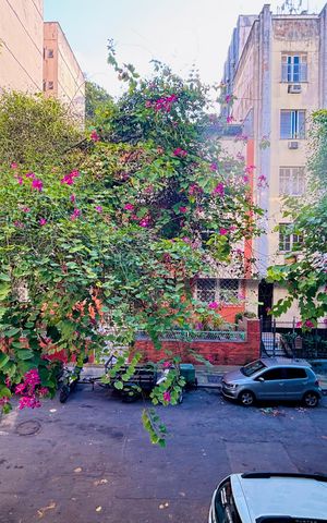 Casa de condomínio à venda com 85m², 3 quartos e 1 vaga Casa de condomínio à venda com 85m², 3 quartos e 1 vagaVista da sala