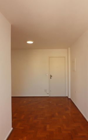 Apartamento para alugar com 70m², 2 quartos e 1 vagaSala 
