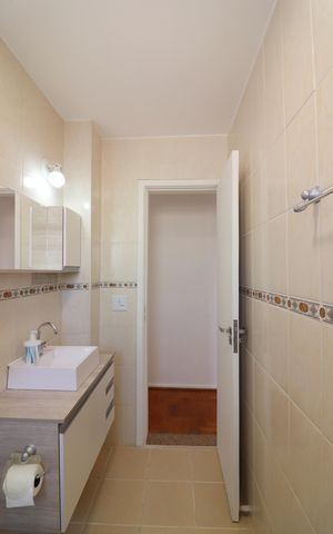 Apartamento para alugar com 70m², 2 quartos e 1 vagaBanheiro Social