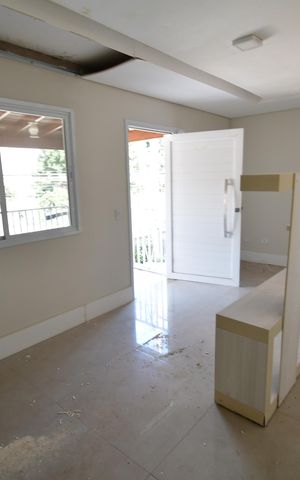 Casa à venda com 200m², 4 quartos e 2 vagasSala