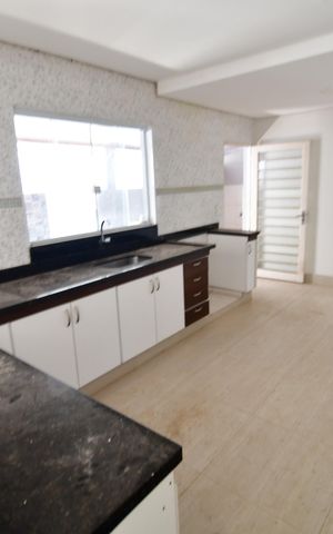 Casa à venda com 200m², 4 quartos e 2 vagasCozinha