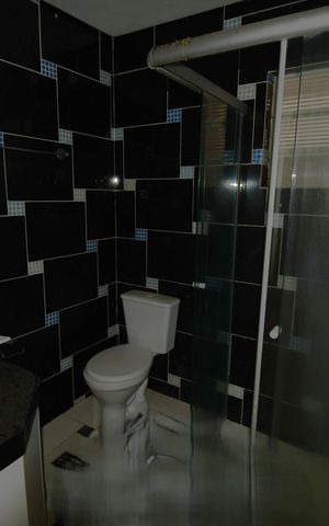 Casa à venda com 200m², 4 quartos e 2 vagasBanheiro social