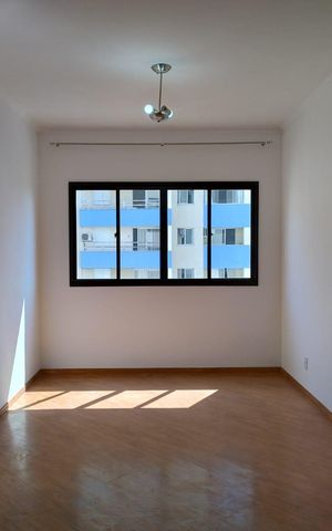 Apartamento para alugar com 83m², 3 quartos e 1 vagaSala