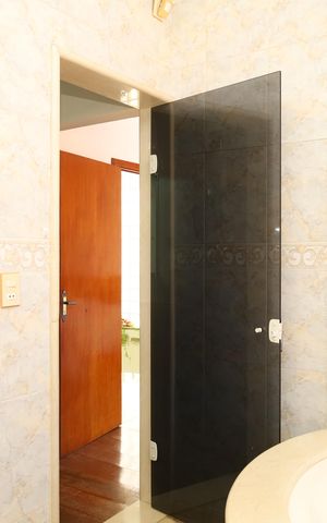 Casa para alugar com 420m², 4 quartos e 5 vagasBanheiro 1 - Suíte 1