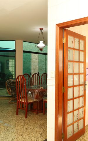 Casa para alugar com 420m², 4 quartos e 5 vagasCozinha