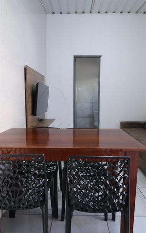 Casa para alugar com 52m², 2 quartos e 1 vagaSala