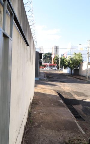 Casa para alugar com 52m², 2 quartos e 1 vagaPlaquinha