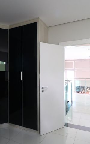 Casa de condomínio para alugar com 350m², 3 quartos e 5 vagasQuarto 2 - Suíte