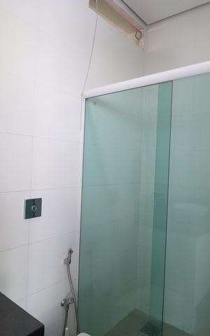 Casa de condomínio para alugar com 350m², 3 quartos e 5 vagasBanheiro da Varanda