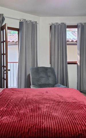 Casa à venda com 352m², 6 quartos e 3 vagas Casa à venda com 352m², 6 quartos e 3 vagasSuíte 1