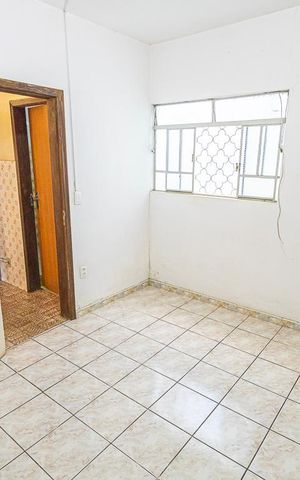 Casa à venda com 360m², 3 quartos e 2 vagas Casa à venda com 360m², 3 quartos e 2 vagasSuíte