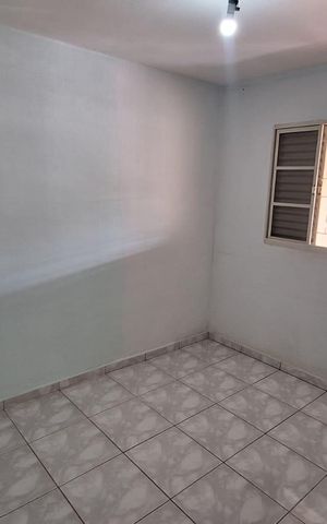 Casa à venda com 100m², 2 quartos e 2 vagas Casa à venda com 100m², 2 quartos e 2 vagasQuarto