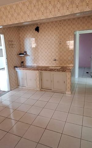 Casa à venda com 100m², 2 quartos e 2 vagas Casa à venda com 100m², 2 quartos e 2 vagasCozinha
