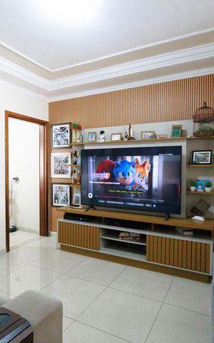 Casa à venda com 133m², 3 quartos e 2 vagas Casa à venda com 133m², 3 quartos e 2 vagasSala