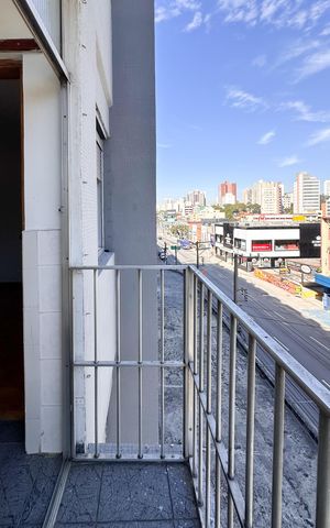 Apartamento para alugar com 80m², 2 quartos e sem vaga Apartamento para alugar com 80m², 2 quartos e sem vagaSacada de Serviço