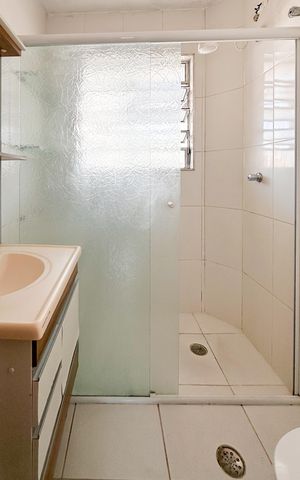 Apartamento para alugar com 80m², 2 quartos e sem vaga Apartamento para alugar com 80m², 2 quartos e sem vagaBanheiro Social