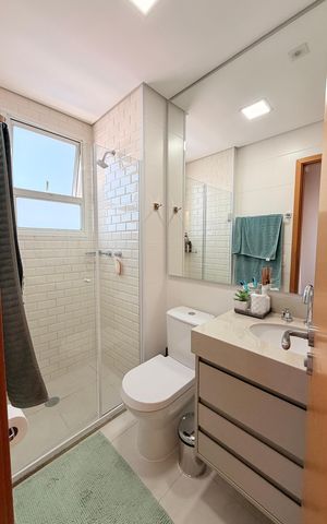 Apartamento à venda com 83m², 2 quartos e 2 vagasBanheiro da Suíte 1