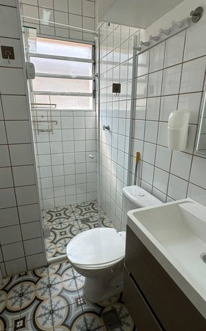 Casa de condomínio à venda com 128m², 2 quartos e 2 vagasBanheiro