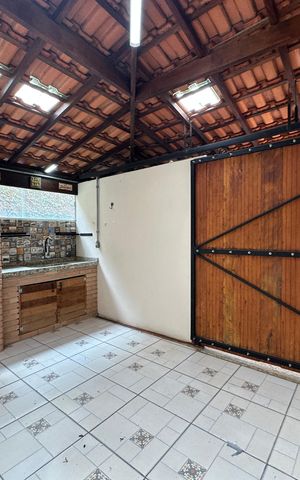 Casa de condomínio à venda com 128m², 2 quartos e 2 vagasChurrasqueira