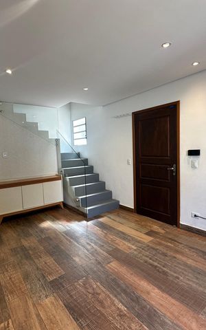 Casa de condomínio à venda com 128m², 2 quartos e 2 vagasSala