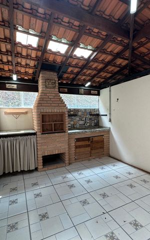 Casa de condomínio à venda com 128m², 2 quartos e 2 vagasChurrasqueira