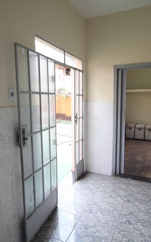 Casa à venda com 180m², 4 quartos e 2 vagasCozinha