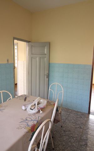 Casa à venda com 180m², 4 quartos e 2 vagasCozinha