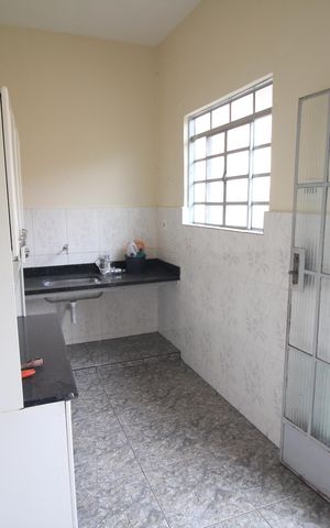 Casa à venda com 180m², 4 quartos e 2 vagasCozinha