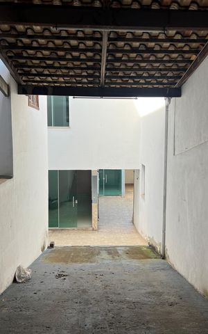 Casa à venda com 233m², 3 quartos e 3 vagasGaragem