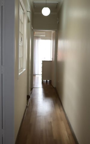 Casa à venda com 152m², 3 quartos e 3 vagasCorredor
