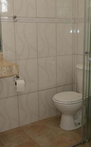 Casa à venda com 152m², 3 quartos e 3 vagasBanheiro suíte 1