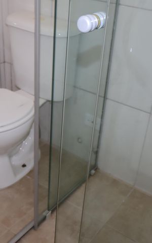Casa à venda com 152m², 3 quartos e 3 vagasBanheiro suíte 1