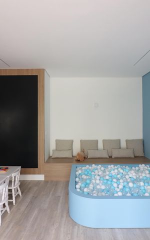 Apartamento à venda com 74m², 3 quartos e 1 vagaÁrea comum