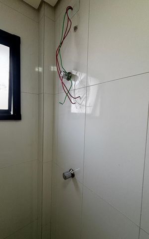 Apartamento à venda com 69m², 2 quartos e 1 vaga Apartamento à venda com 69m², 2 quartos e 1 vagaBanheiro da Suíte