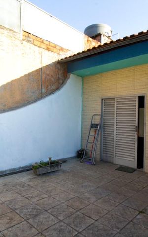 Casa para alugar com 100m², 3 quartos e 2 vagasSacada da suíte 1