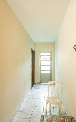Casa para alugar com 100m², 3 quartos e 2 vagasCorredor