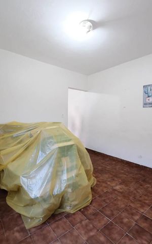 Casa à venda com 150m², 2 quartos e 2 vagasSala/Quarto
