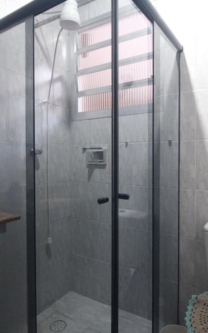 Casa para alugar com 320m², 3 quartos e 4 vagasBanheiro comum 2