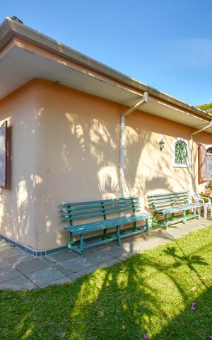 Casa à venda com 450m², 3 quartos e 4 vagas Casa à venda com 450m², 3 quartos e 4 vagasquinta