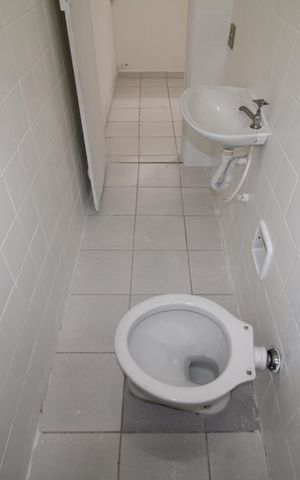 Casa para alugar com 72m², 2 quartos e sem vagaBanheiro
