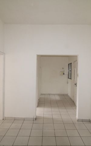 Casa para alugar com 72m², 2 quartos e sem vagaSala