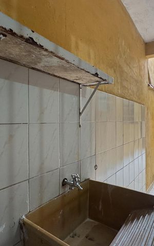 Casa à venda com 350m², 4 quartos e 2 vagas Casa à venda com 350m², 4 quartos e 2 vagasÁrea de Serviço - Casa 2