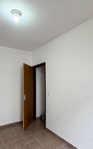 Casa à venda com 350m², 4 quartos e 2 vagas Casa à venda com 350m², 4 quartos e 2 vagasQuarto 1 - Casa 2