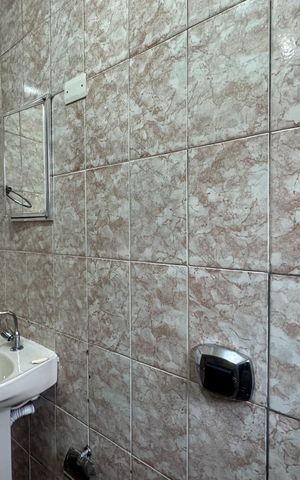 Casa à venda com 350m², 4 quartos e 2 vagas Casa à venda com 350m², 4 quartos e 2 vagasBanheiro 2 - Casa 2