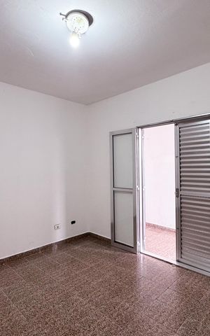 Casa à venda com 350m², 4 quartos e 2 vagas Casa à venda com 350m², 4 quartos e 2 vagasQuarto 2 - Casa 2