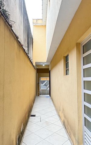 Casa à venda com 350m², 4 quartos e 2 vagas Casa à venda com 350m², 4 quartos e 2 vagasQuintal