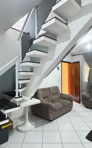 Casa à venda com 350m², 4 quartos e 2 vagas Casa à venda com 350m², 4 quartos e 2 vagasSala - Casa 1