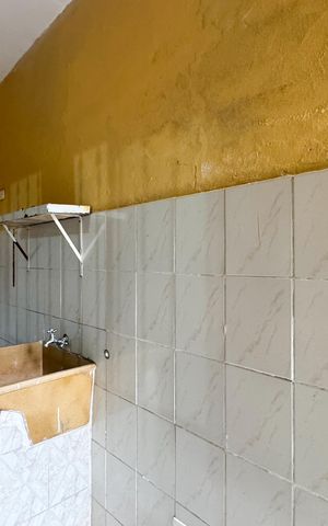 Casa à venda com 350m², 4 quartos e 2 vagas Casa à venda com 350m², 4 quartos e 2 vagasÁrea de Serviço - Casa 2