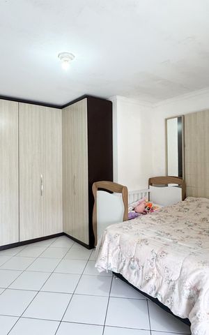 Casa à venda com 350m², 4 quartos e 2 vagas Casa à venda com 350m², 4 quartos e 2 vagasQuarto 2 - Casa 1