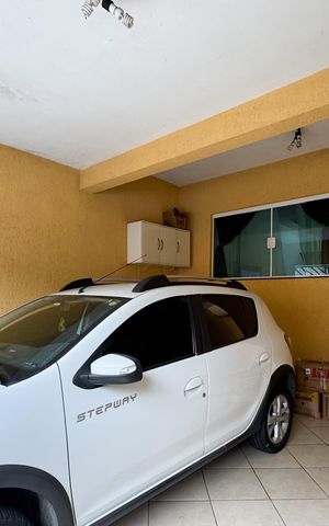 Casa à venda com 350m², 4 quartos e 2 vagas Casa à venda com 350m², 4 quartos e 2 vagasGaragem
